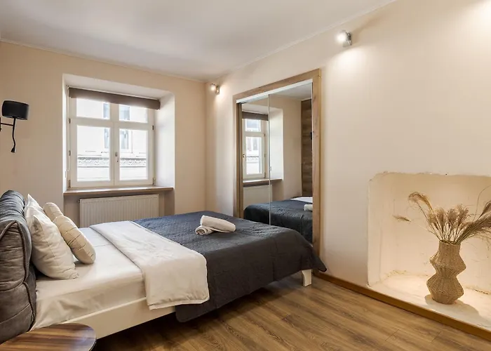 Tut Staroevreyska с * Lviv